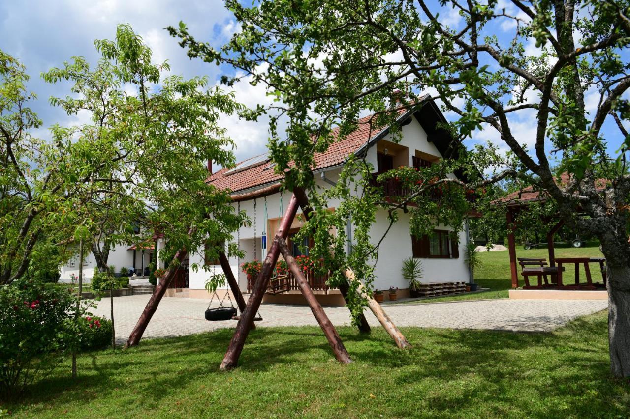 Guesthouse Ante Hodak Селище Дрежницько Екстер'єр фото