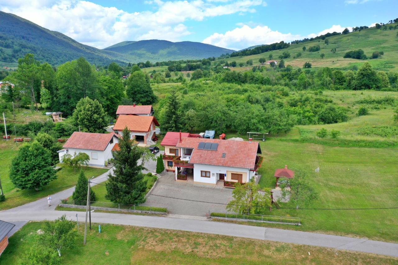 Guesthouse Ante Hodak Селище Дрежницько Екстер'єр фото
